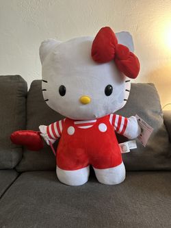 Valentine’s Day Hello Kitty Greeter