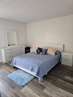 Bedroom Set *** Juego De Cuarto