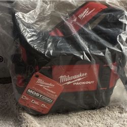 Milwaukee PACKOUT Tool Bag Red/Black Heavy Duty Storage Organizer Single Item