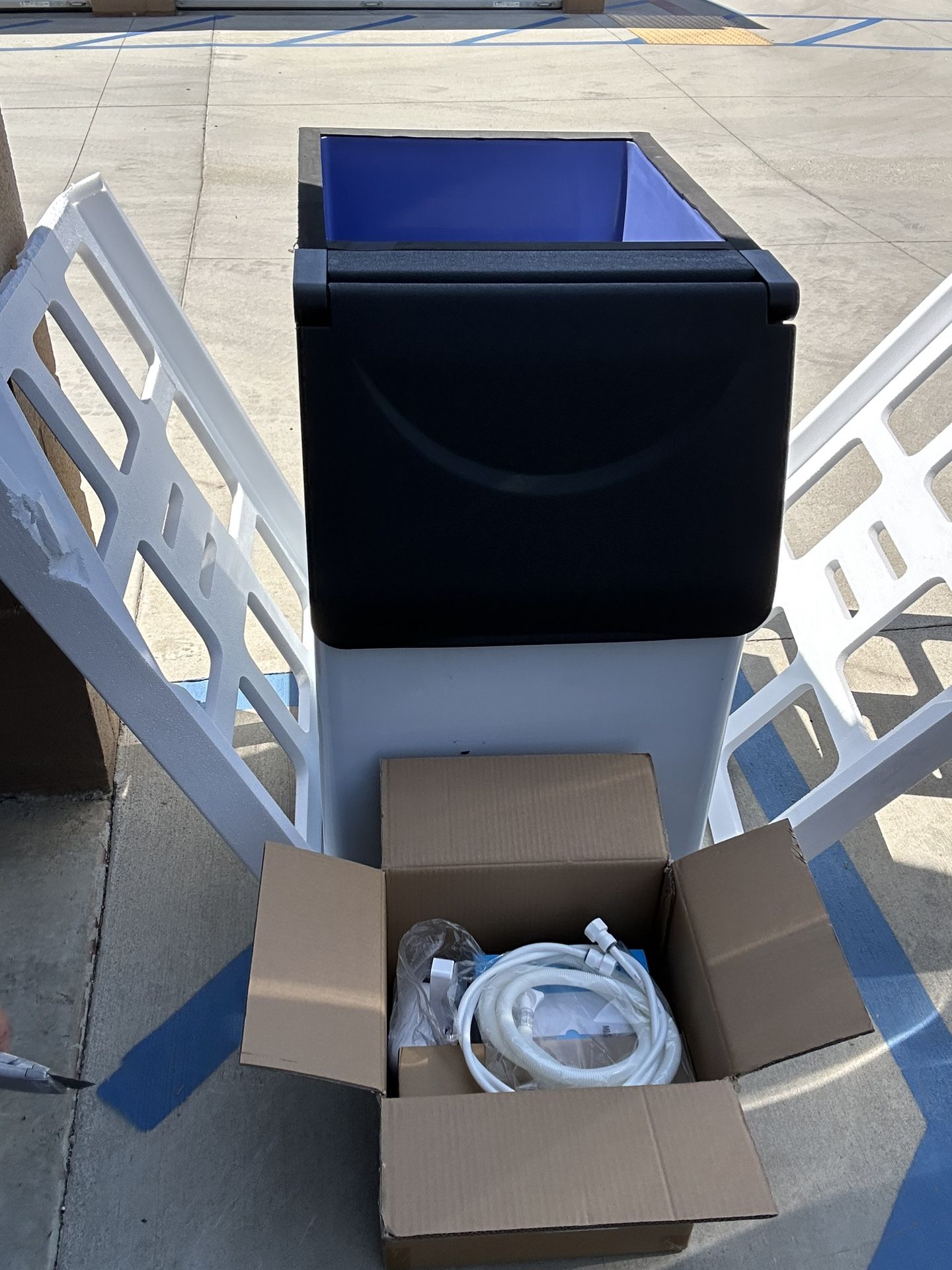 Not a ice maker)-Vevor Commercial Ice Maker Storage bin