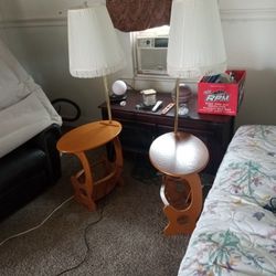 Magazine End Tables With Lamps Vintage 