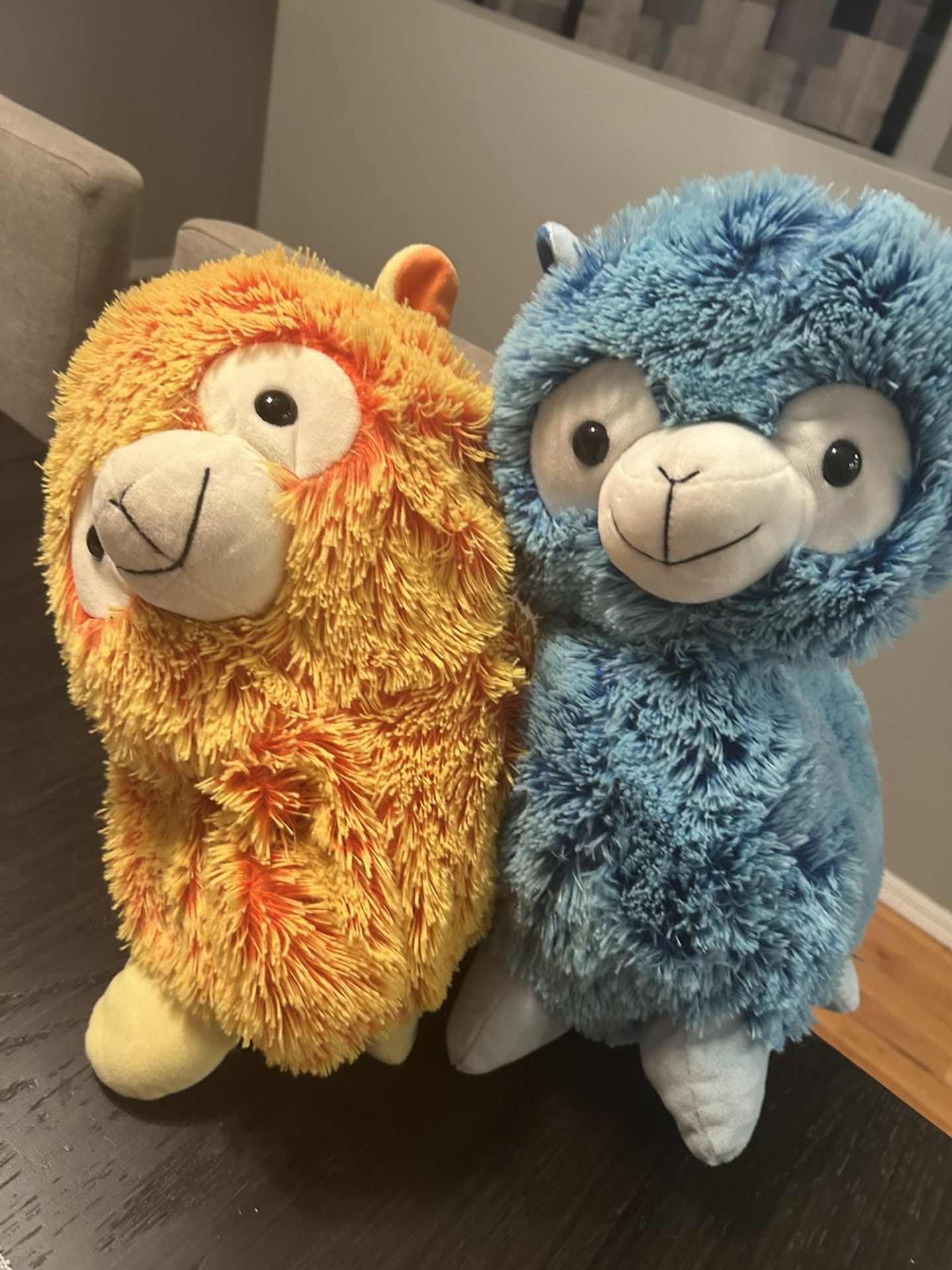 Set Of 2 Llama Plushies
