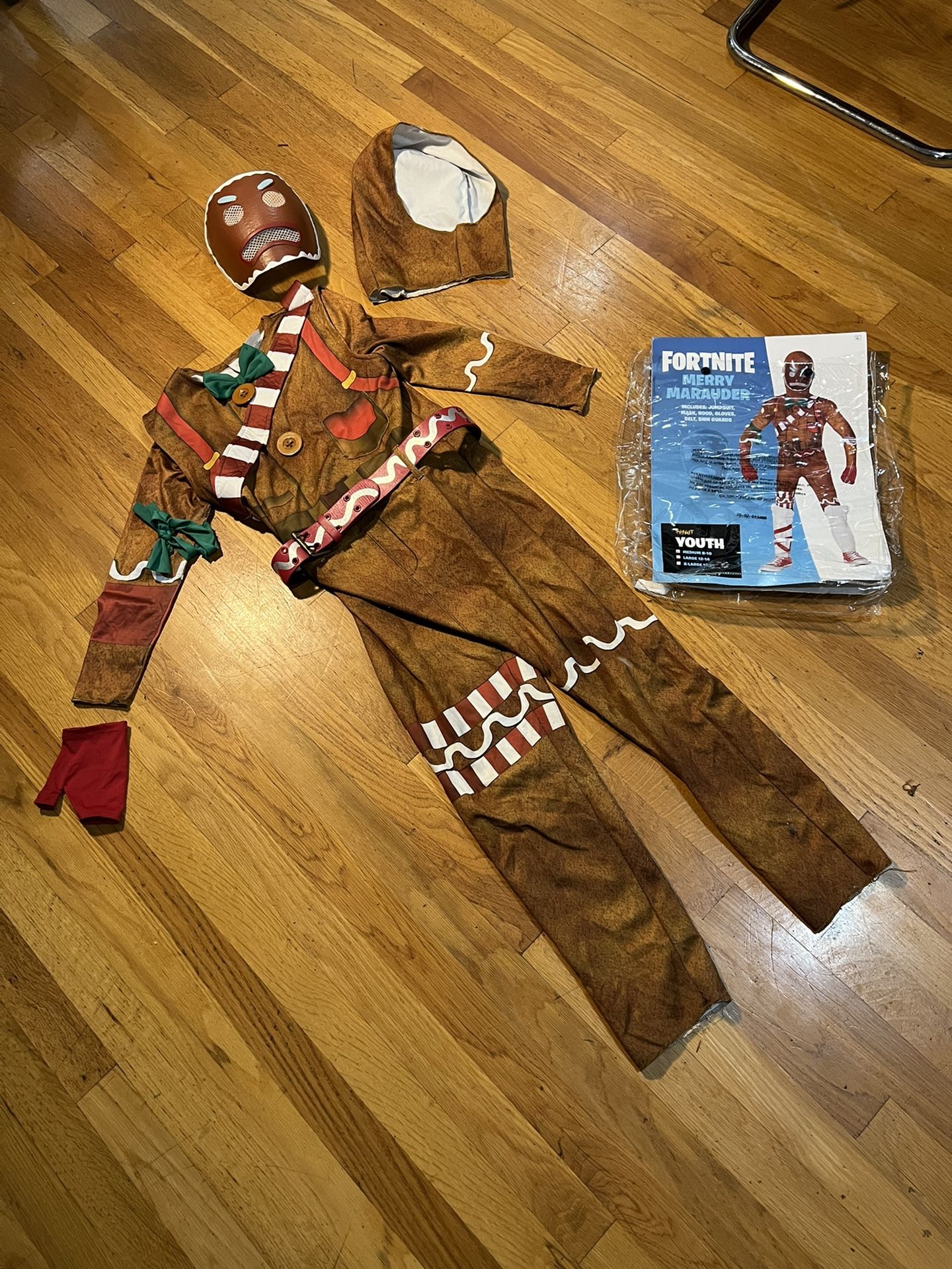 FORTNITE BOYS MERRY MARAUDER COSTUME