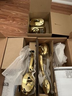 Schlage  Bright Brass Keypad Electronic Deadbolt Lock With 2 New Door Handles.  