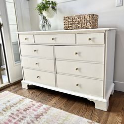 Beautiful Rustic Cream 9 Drawer Solid Wood Dresser