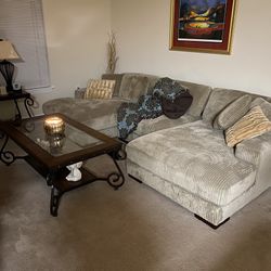 Like NEW Sectional Tan Soft 
