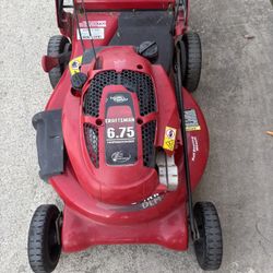 Craftsman Self Propelled 6.75 Hp 190 cc.  Good Working Condition Tested Before Buy It 160$$ Cash 