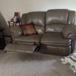 LEATHER SOFA & LOVESEAT