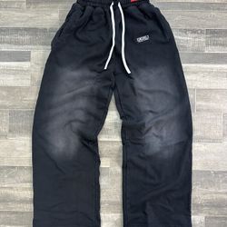 Trillogy ‘Essential’ Sweatpants 