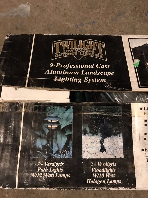 Twilight Professional Cast Aluminum Outdoor Lighting System For Twilight Professional Cast Aluminum Outdoor Lighting System For In Everett Wa Offerup
