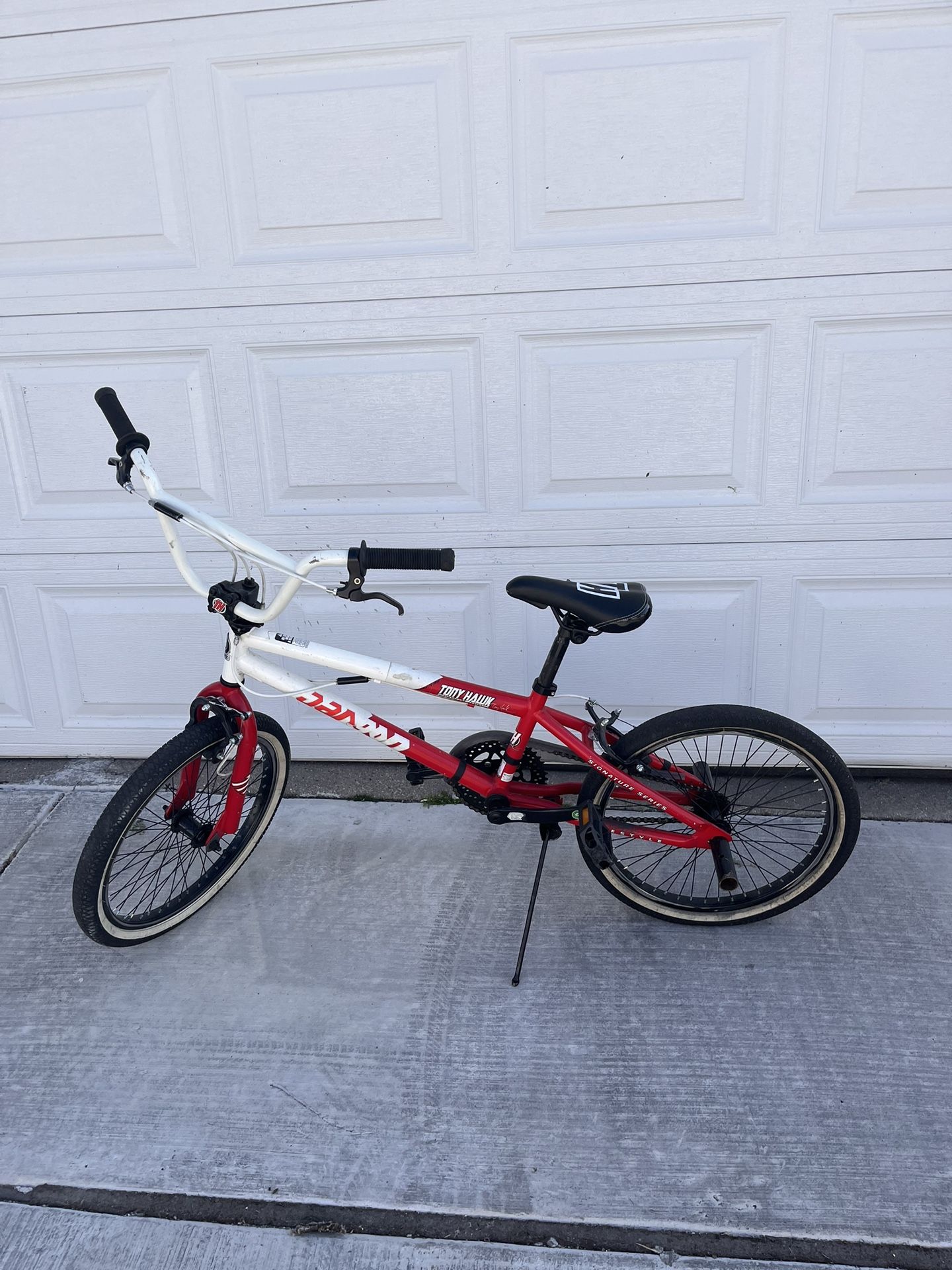 Tony Hawk Jargon 20-inch BMX bike by Dynacraft