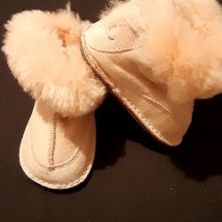 UGG**INFANT *PINK SUEDE BOOT'S** Sz S