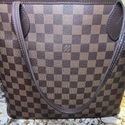 Louis Vuitton Neverfull MM (Rose Ballerine Interior)