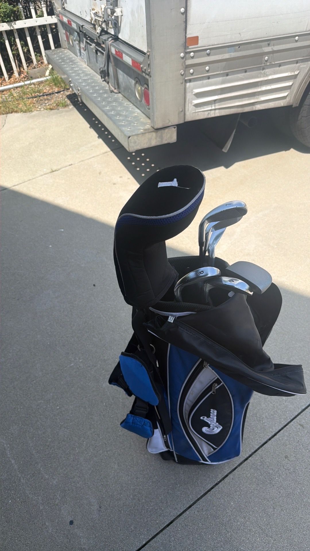 Confidence Junior Golf Club Set with Stand Bag โ Complete Youth Set