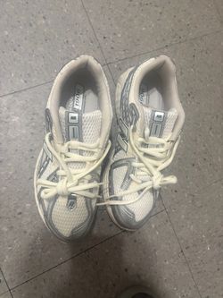 New Balance 1906 White Silver Sneakers