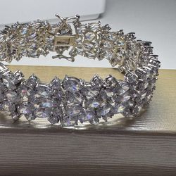 925 Sterling Silver Bracelet with Clear Stones