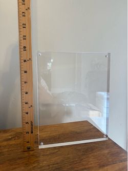 8 - 8”x 10” acrylic floating frames