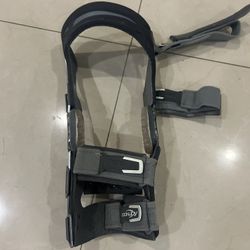 DonJoy Knee brace 