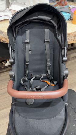 Momcozy toddler seat
