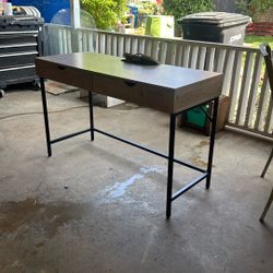 Ikea Charger/ Chargeable Table desk 