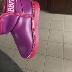 New Snow Boots Size 12 T