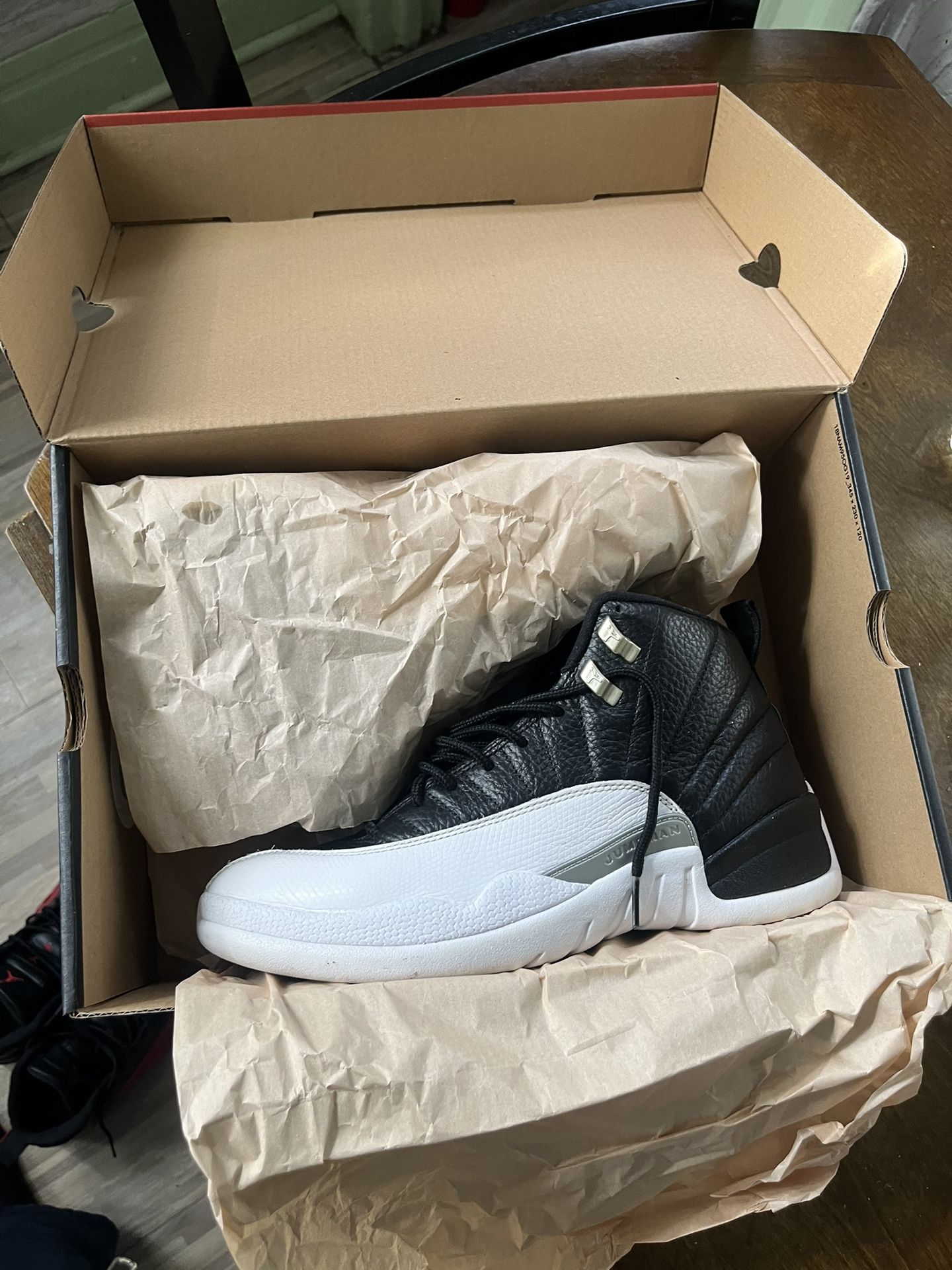 Air Jordan 12 Playoff’s (2022)