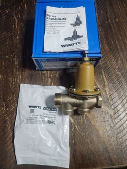 Watts LF25AUB-Z3 3/4" Water Pressure Reducing Valve