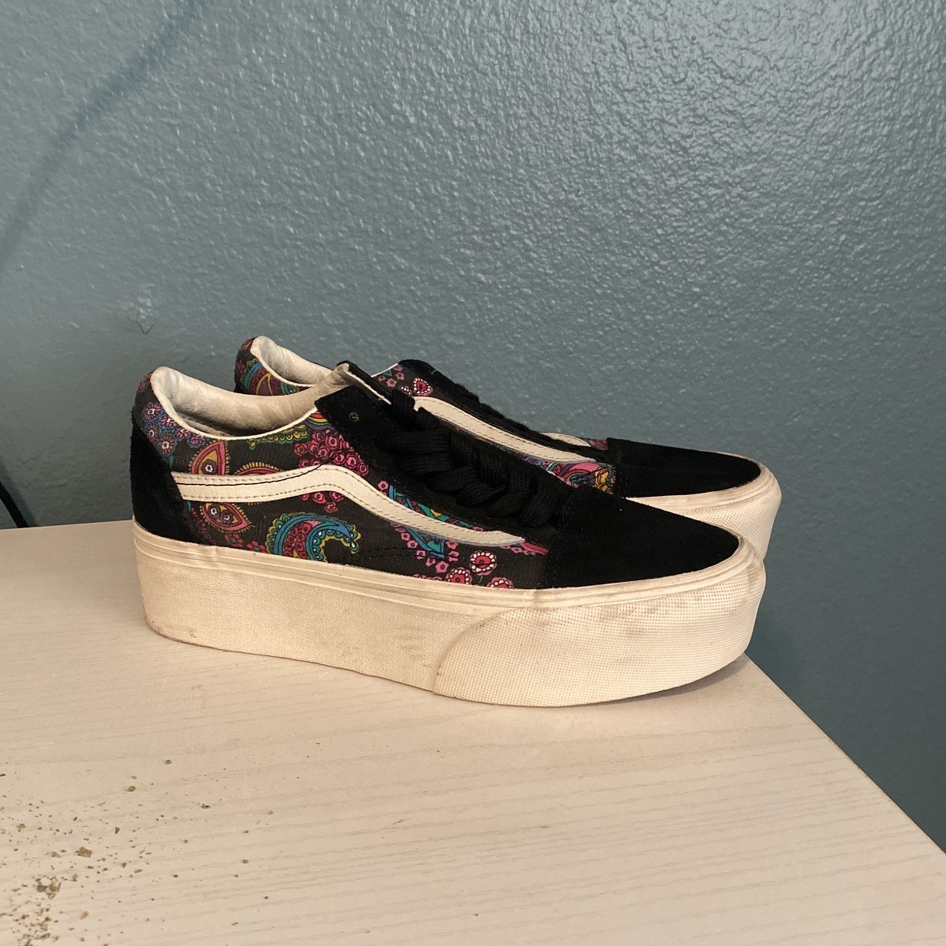 Woman’s Vans Platform Shoes Size 7