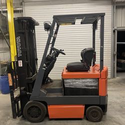 Toyota Electric Forklift 