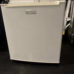 Great Mini Fridge For Office Or Bedroom - $70 OBO