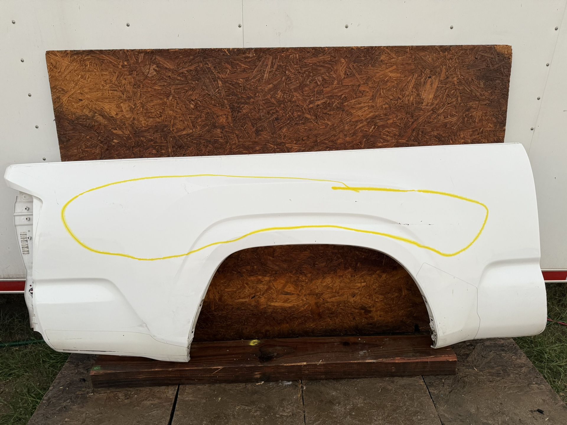 2016-2023 TOYOTA TACOMA LONG-BEDSIDE PASSENGER SIDE- RIGHT SIDE - LONG 6' BED OEM