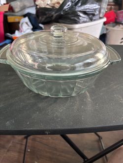 Clear Glass Casserole Dish with Lid