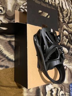 New Snowboard Bindings M