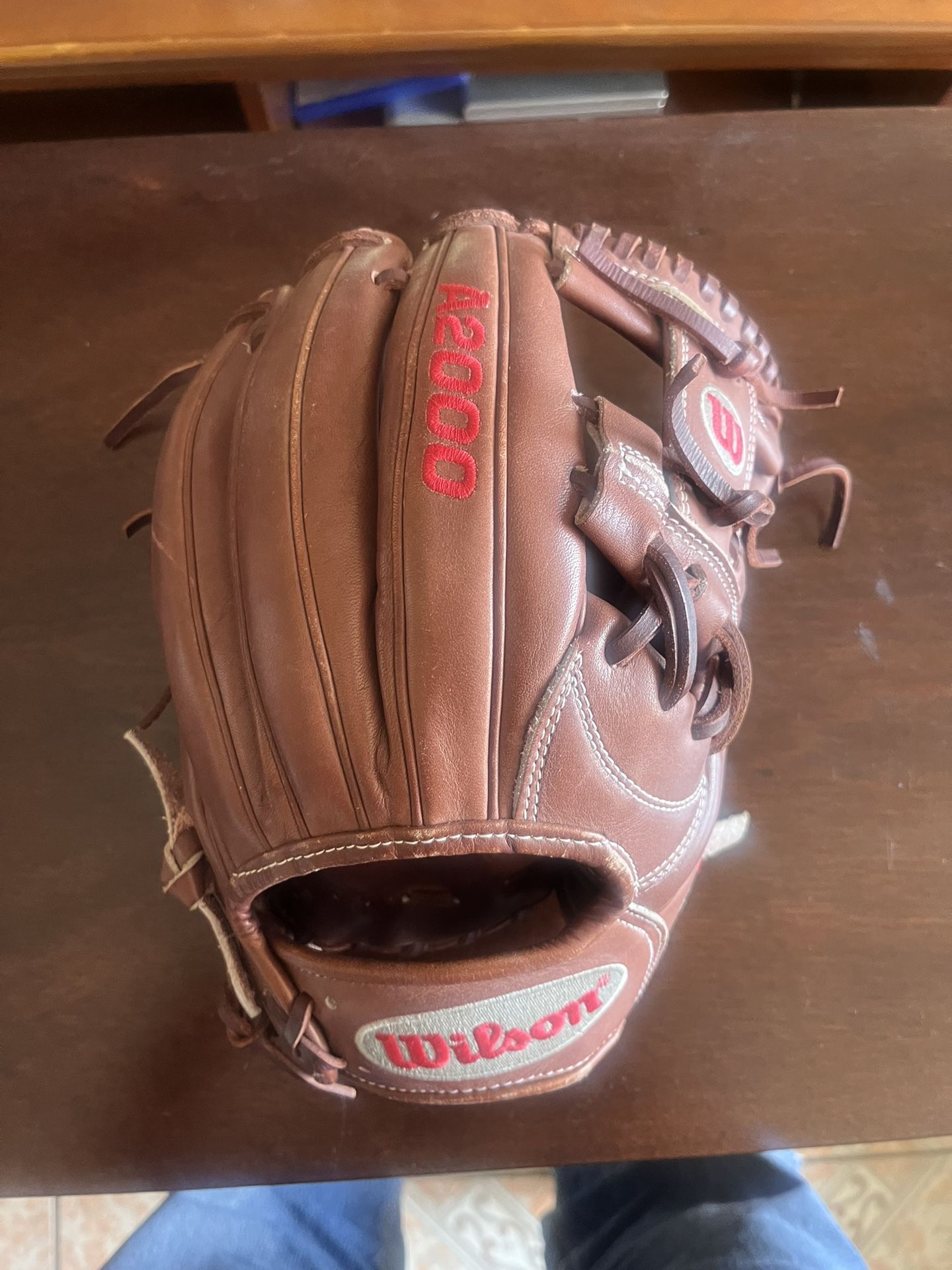 Wilson a2000 infield glove 