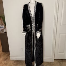 *** Virtual Closet Sale ** Brand New 