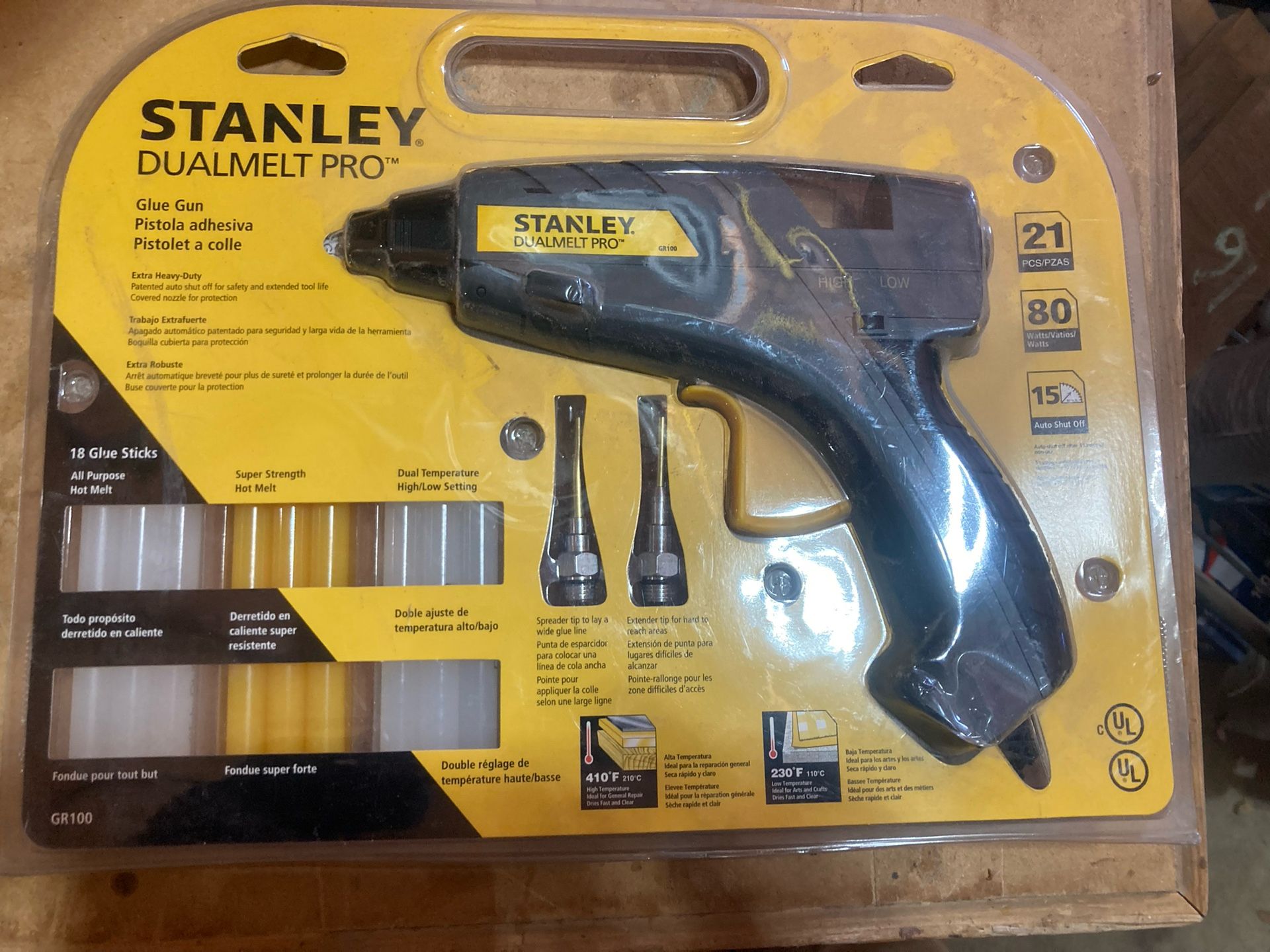 New Stanley DualMelt Pro Glue Gun Kit (GR100, 21-Piece)