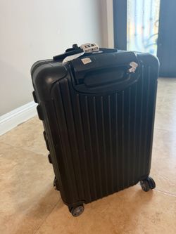 Rimowa Matte Polycarbonate Salsa Cabin 53 Black Luggage