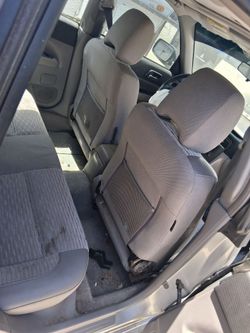 Subaru foresteer xs seats '03