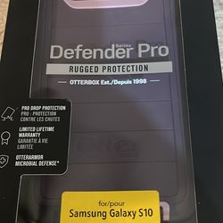 OtterBox Defender Series Pro Phone Case for Samsung Galaxy S10 - Purple