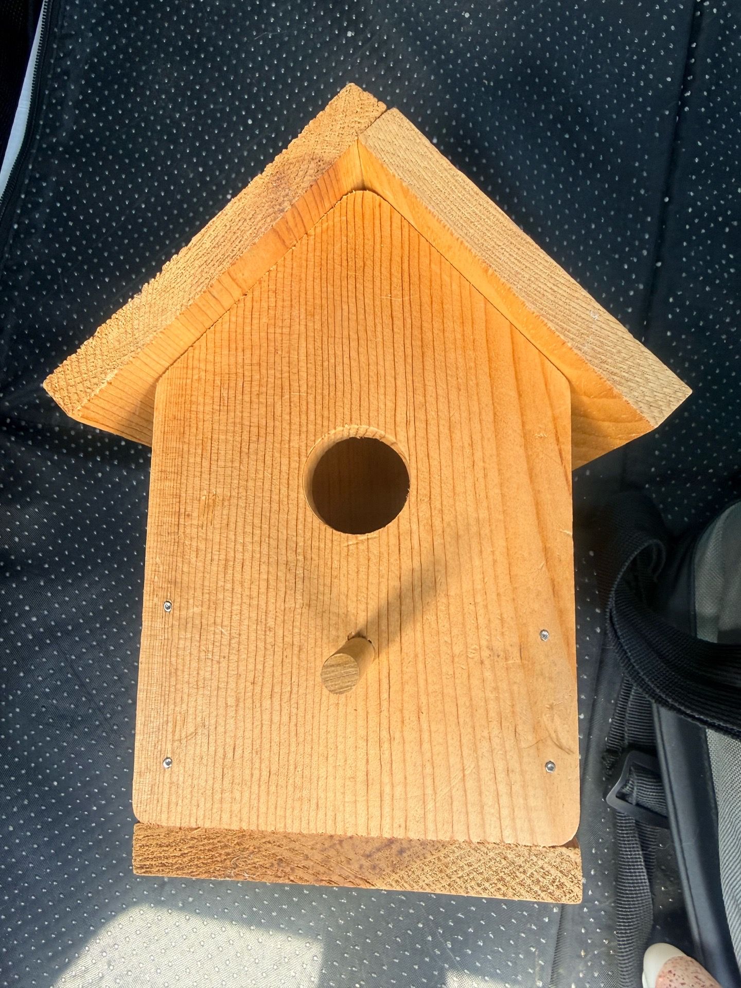 Birdhouse classic A-frame wood