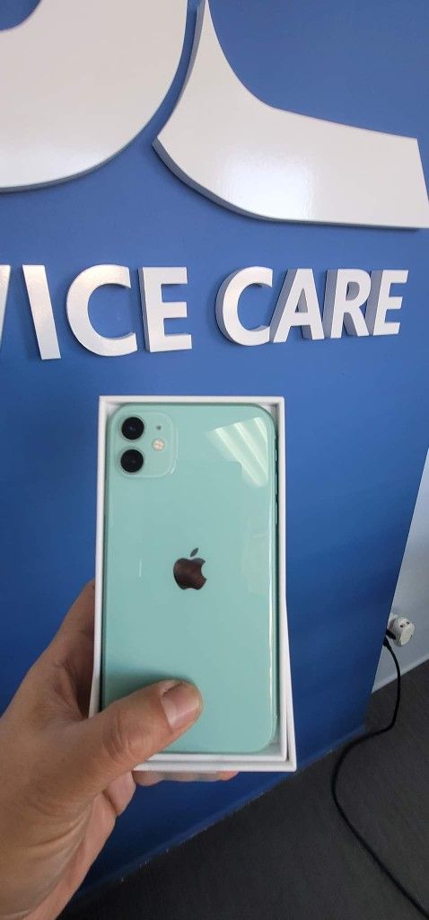 IPHONE 11 128GB UNLOCKED