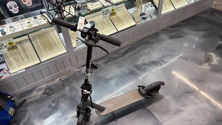 Werhy H5Pro Electric Scooter Used w/ Charger