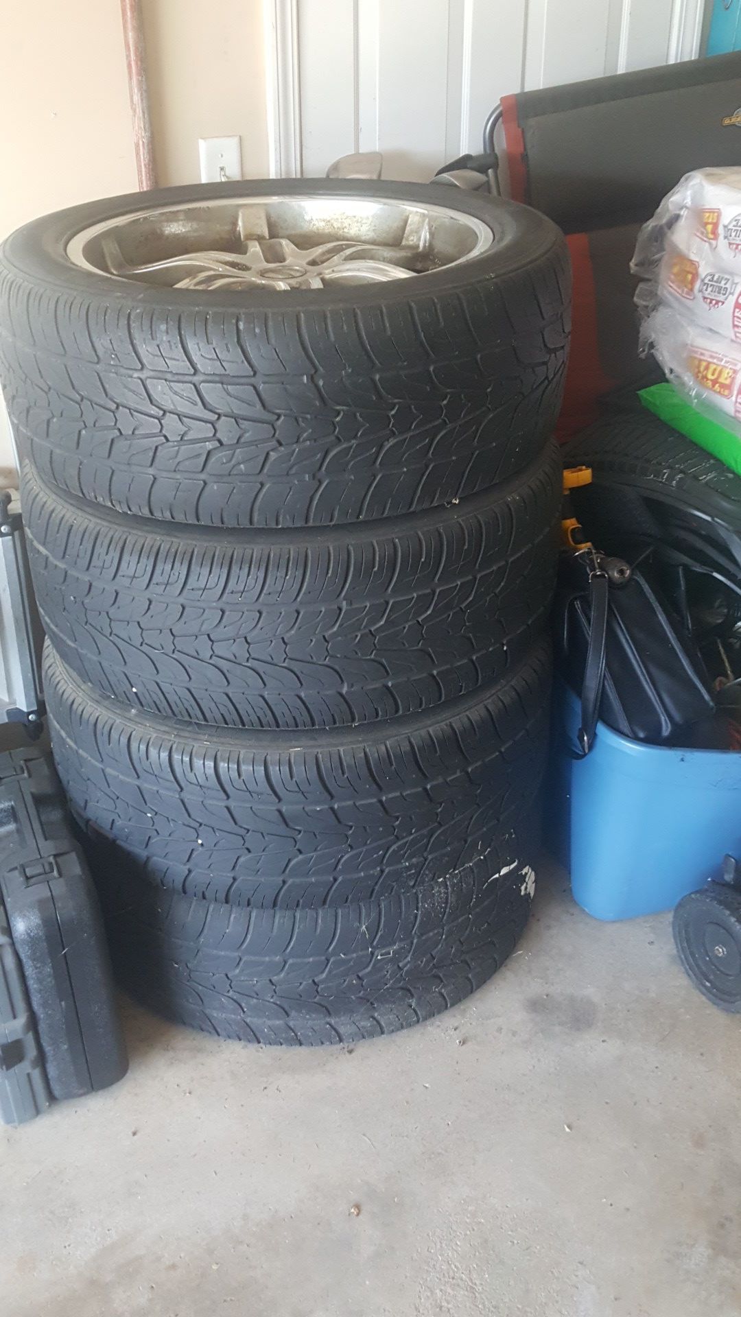 305/45/22 Good condition rims and tires. Chevy truck bolt pattern. They came off of a Chevy Avalanche.