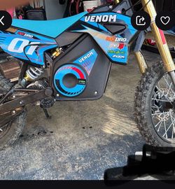 Venom 48v 1600w 32 mph