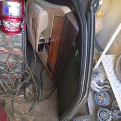 2011 Jaguar Rear Doors And Front And Rear Seats