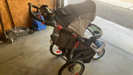 Baby trend jogging stroller