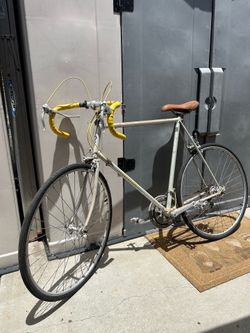 Vintage Nishiki road bike