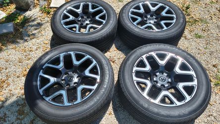Ram 1500 Laramie 20" wheels