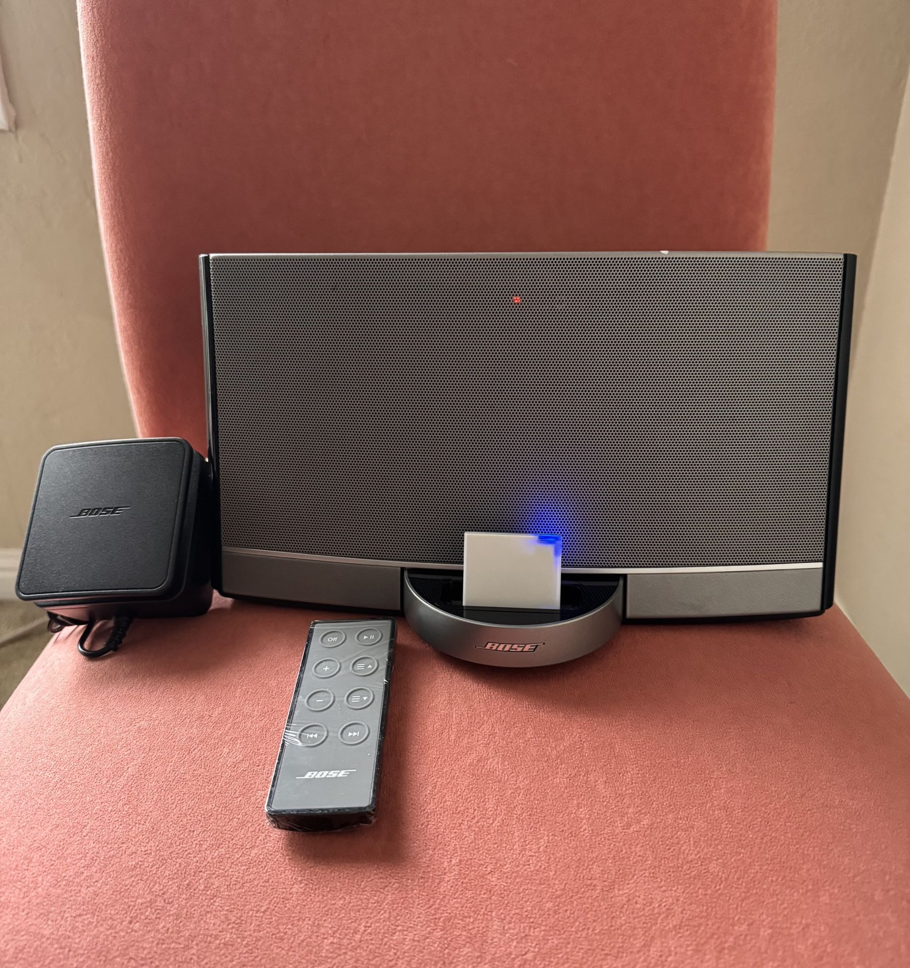 BOSE SoundDock Portable digital music system (With Bluetooth Adapter)