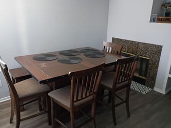 American Furniture Gallery Dining Room Table